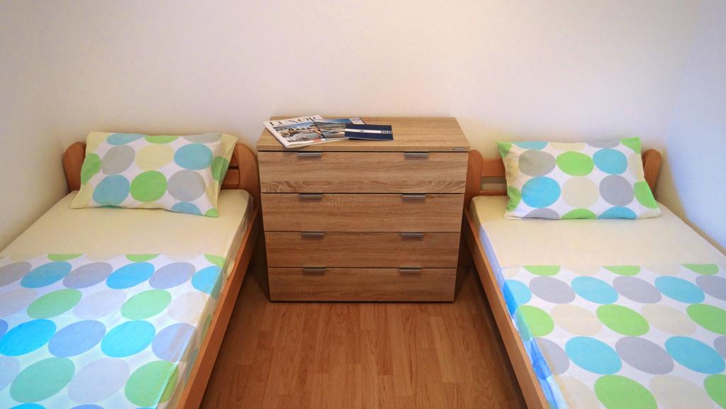Blue Bay Apartments Krasići Luaran gambar